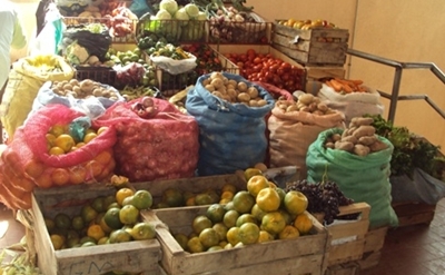 Farmers Markets in Tupiza Bolivia. Fruits & Veggies on Sale