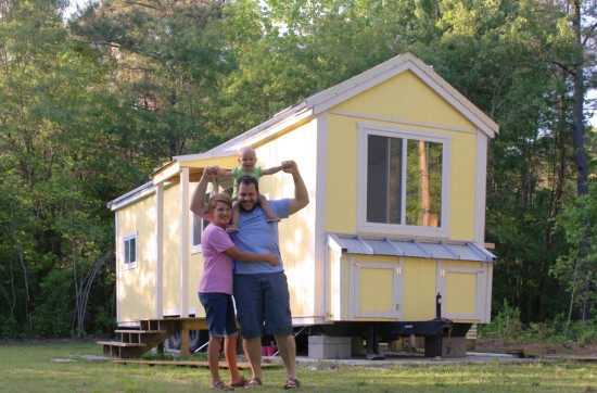 Interview with Tiny r(E)volution.us - Road Trip USA. The Odom Family in Front of their Tiny Home